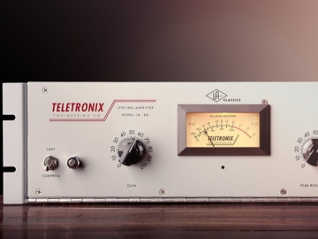 LA-2A optical compressor.